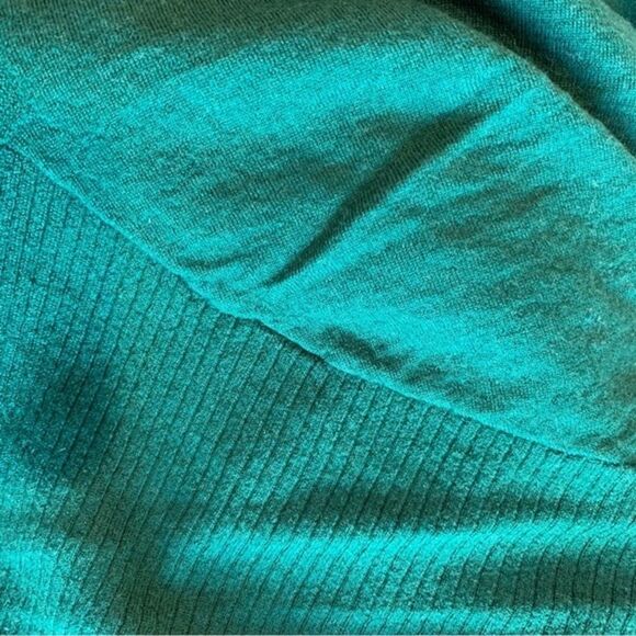 Lafayette 148 100% Wool Batwing Sleeve Classic Green Pullover Sweater - Picture 6 of 10